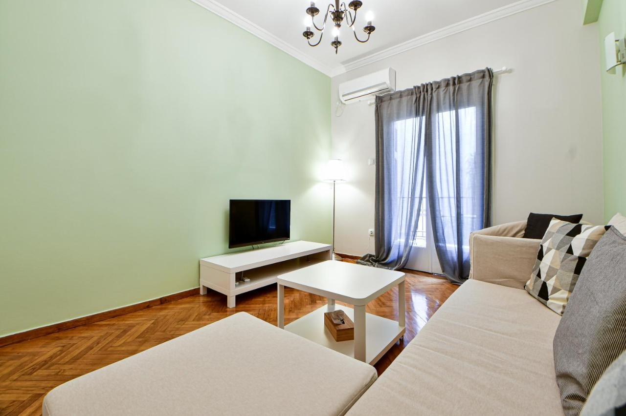 Thiras Lovely Apartment By Zain Athen Exterior foto
